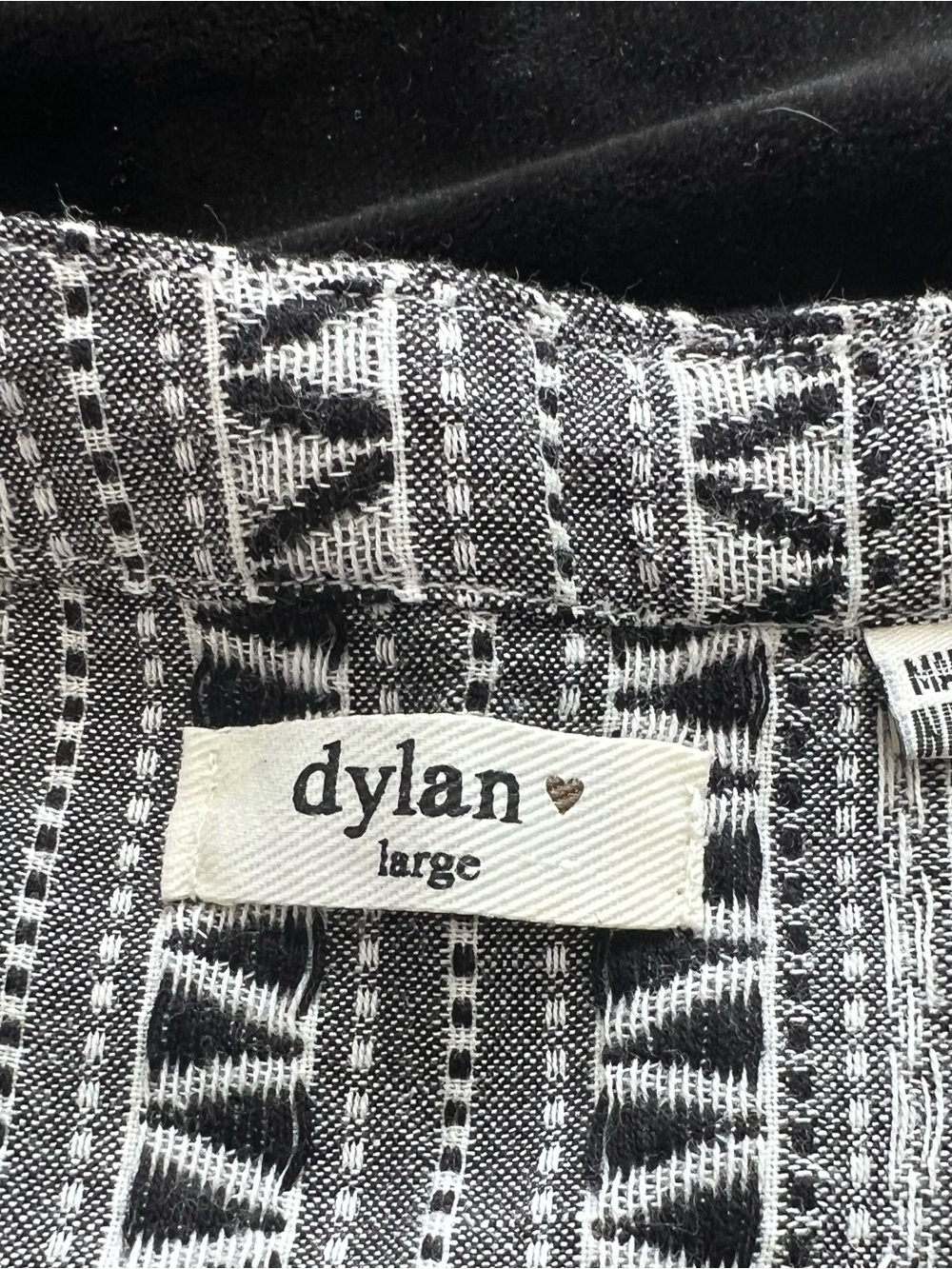 DYLAN-Sleeveless Black & White Patterned V-Neck Women’s Dress - Picture 6 of 8